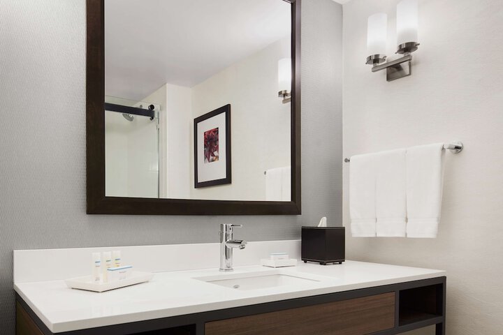 Hilton Garden Inn Providence Airport / Warwick