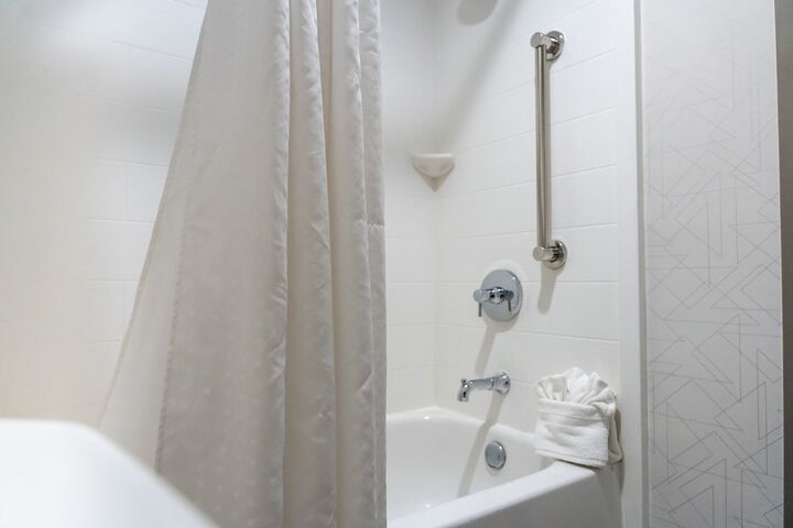 Holiday Inn Express Frazer - Malvern by IHG