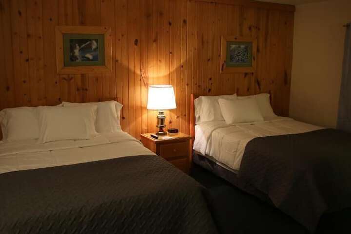 Holiday Motel