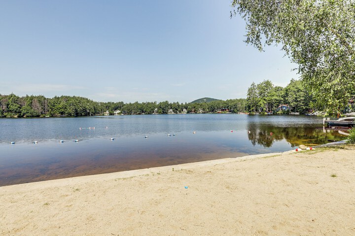 Lakefront Orange Vacation Rental - Pet Friendly!