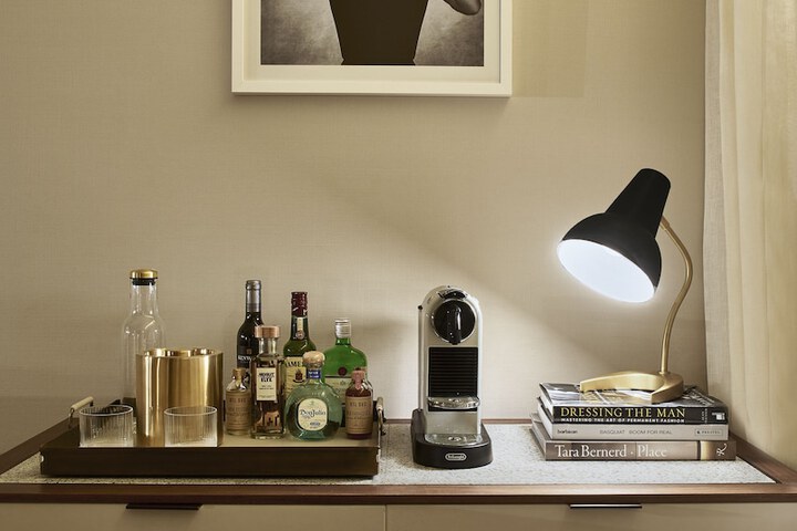 Room 28 of 51
