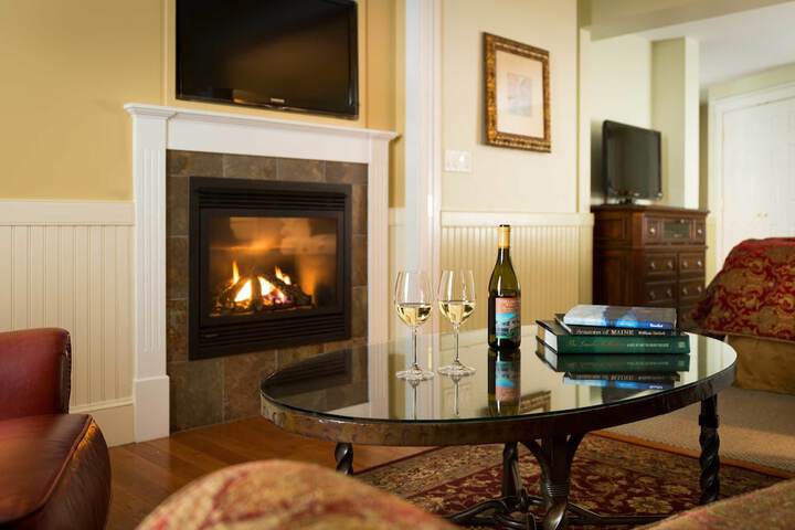 Grand Harbor Inn