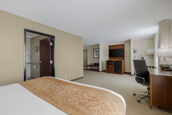 Room 15 of 26