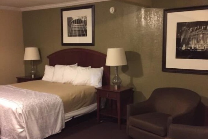Room 21 of 47