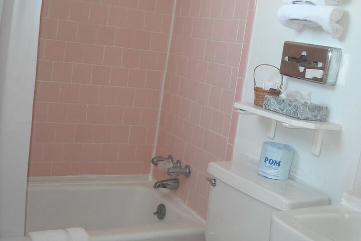 Room 8 of 41