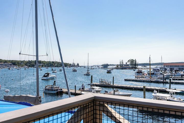 Fishermans Wharf Inn