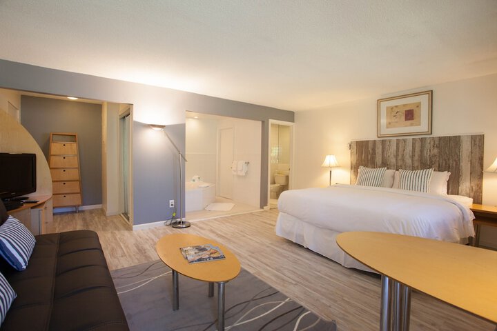 Room 14 of 26