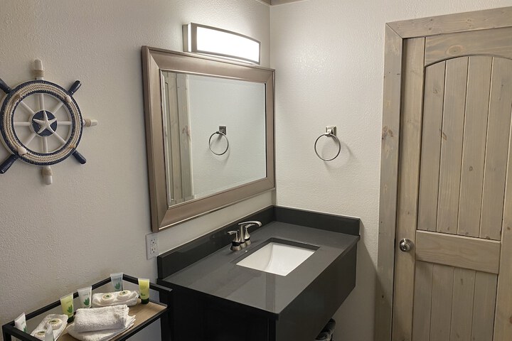 Room 48 of 63