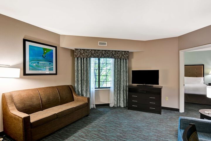 Homewood Suites by Hilton Aurora Naperville