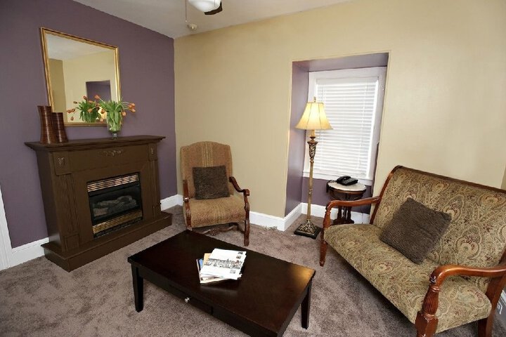 Room 5 of 21