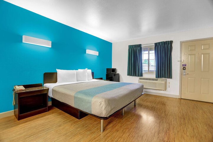 Motel 6 Anderson CA - Redding Airport