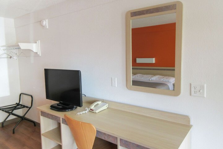 Room 20 of 24
