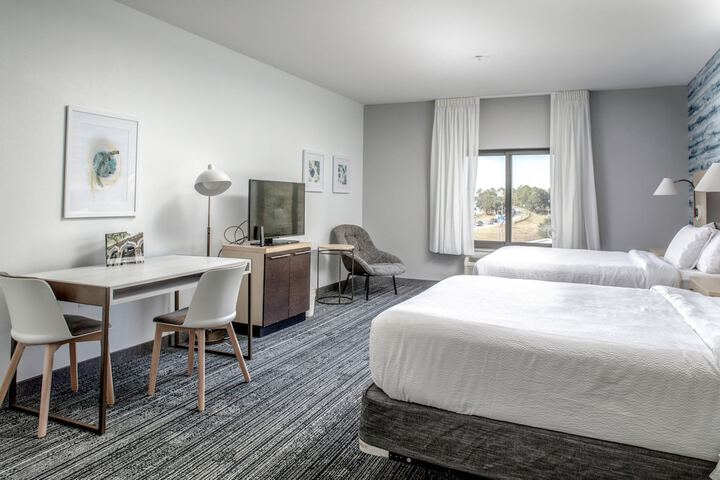 Room 25 of 43