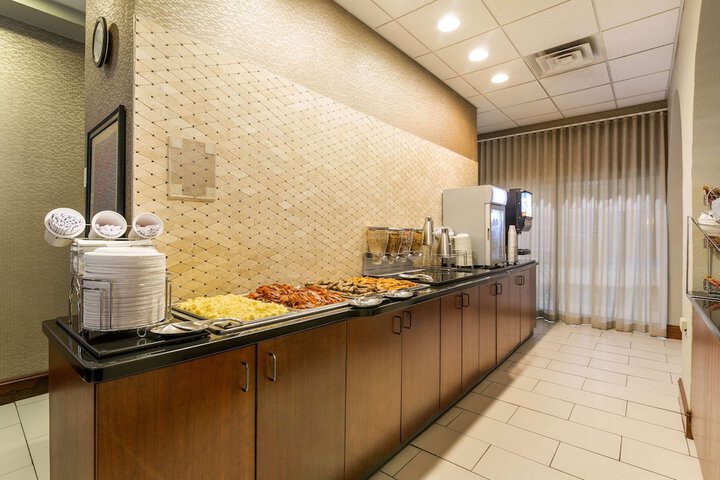 Breakfast/Coffee Service 73 of 82