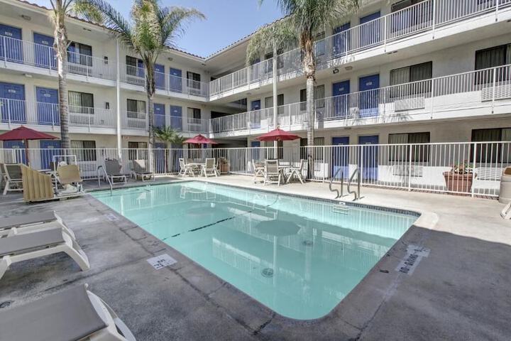 Pool 2 of 14