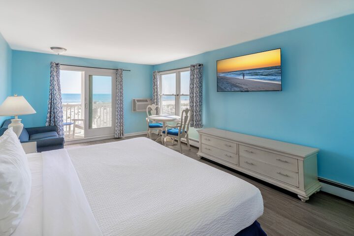 Drifting Sands Oceanfront Hotel