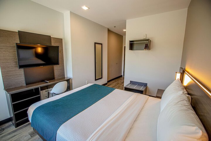 Room 29 of 40