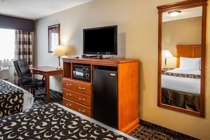 Room 7 of 35