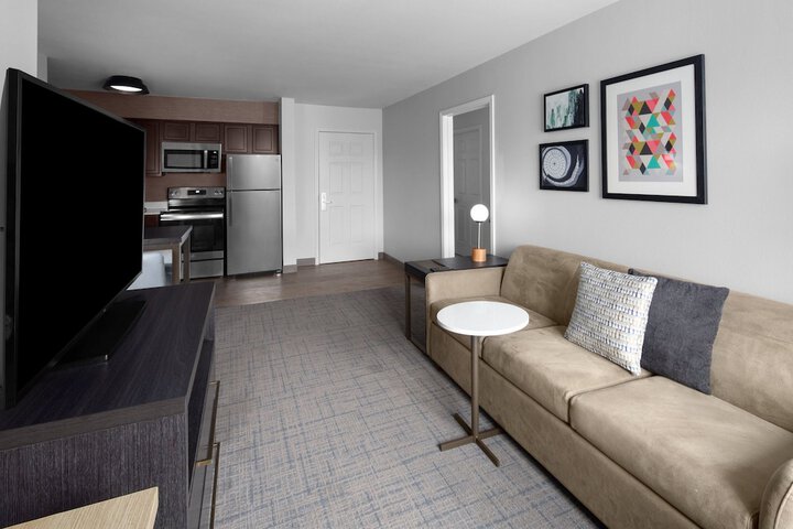 Room 26 of 40