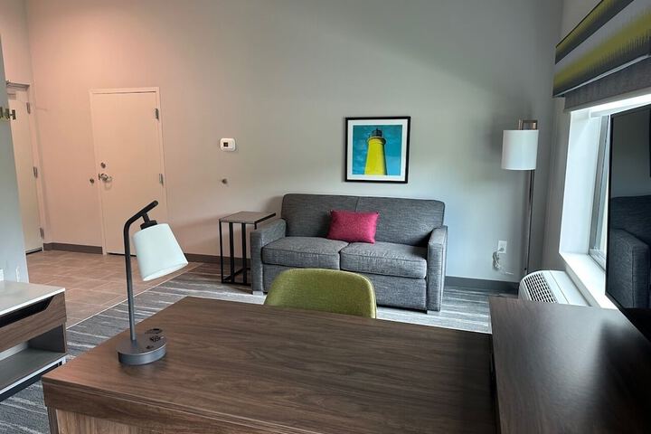 Room 49 of 61