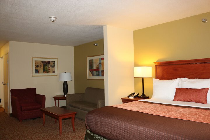 Room 6 of 14
