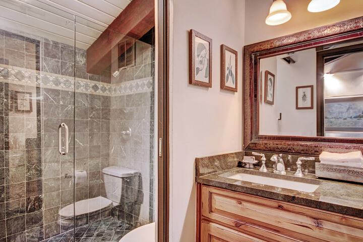 The Lodge at Vail a RockResort by Vail Resorts