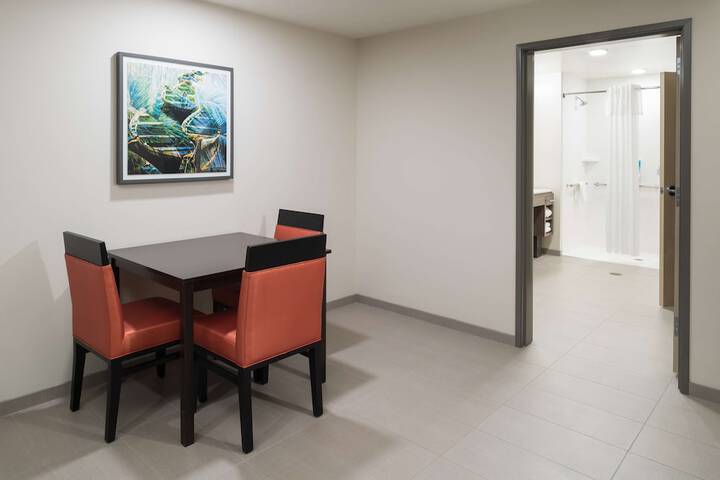 Room 55 of 69
