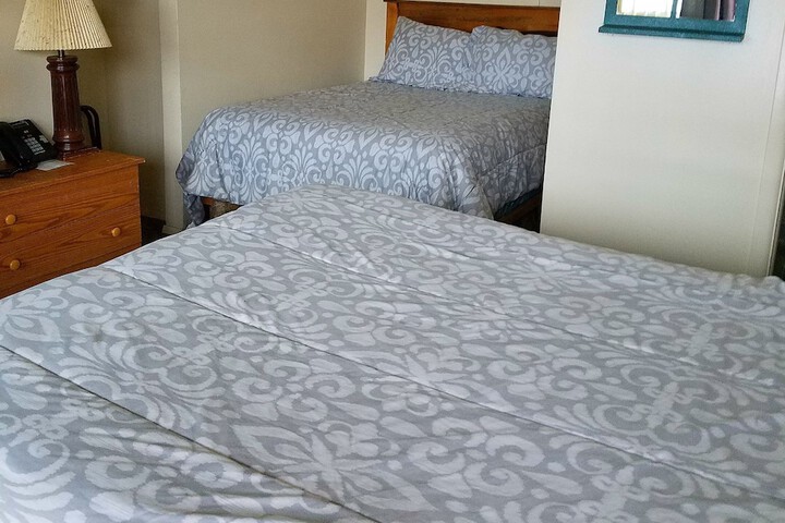 Room 13 of 28