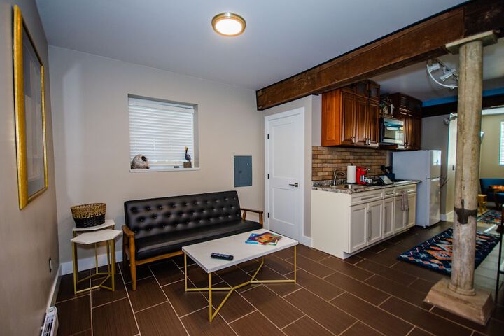 Room 34 of 40