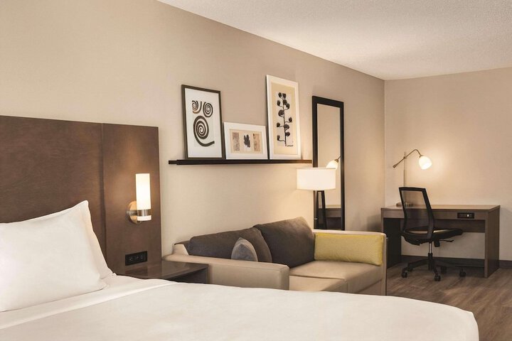 Room 17 of 30
