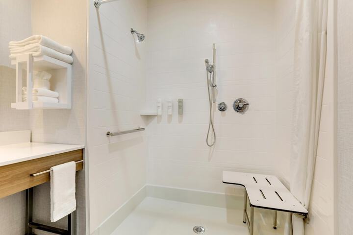 Hampton Inn & Suites Weatherford