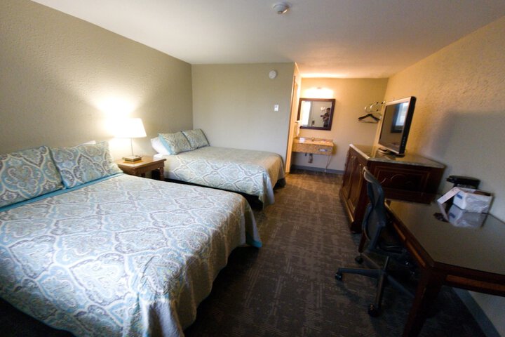 Room 11 of 11