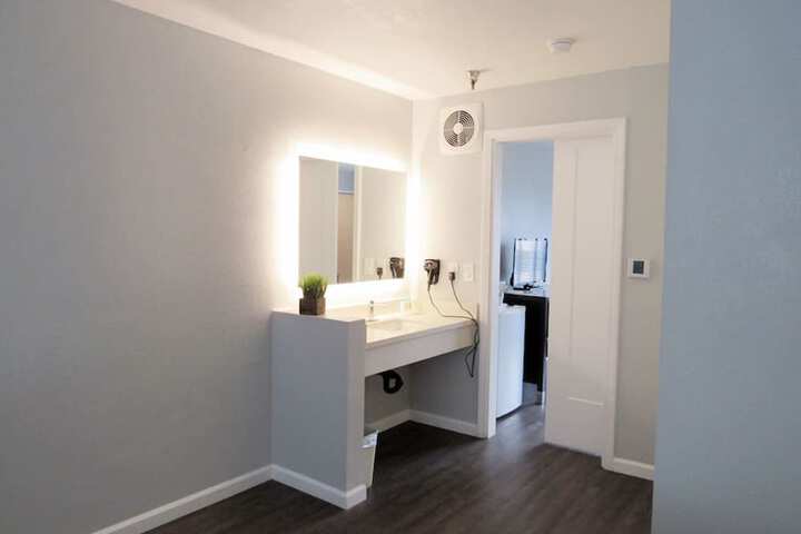 Room 41 of 61