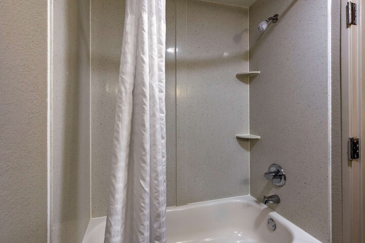 Comfort Suites Pineville - Ballantyne Area