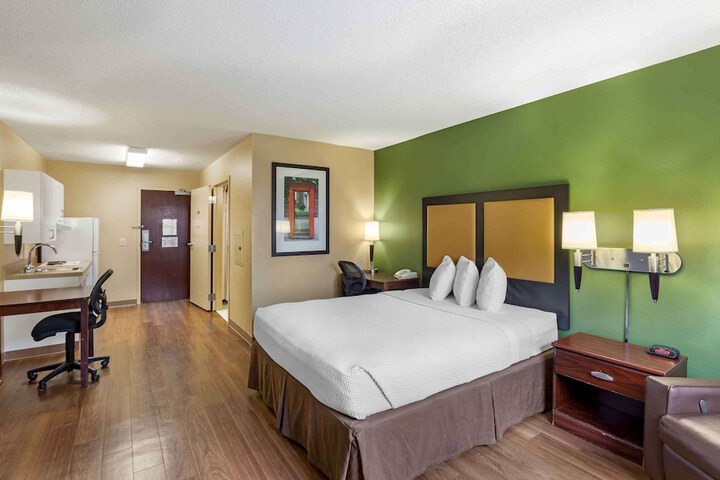 Extended Stay America Select Suites - Milwaukee - Waukesha