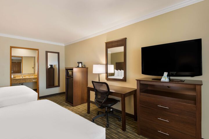Room 25 of 31