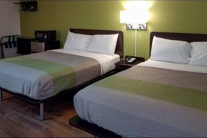 Motel 6 Burlington WA