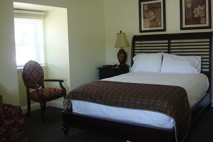 Room 18 of 26