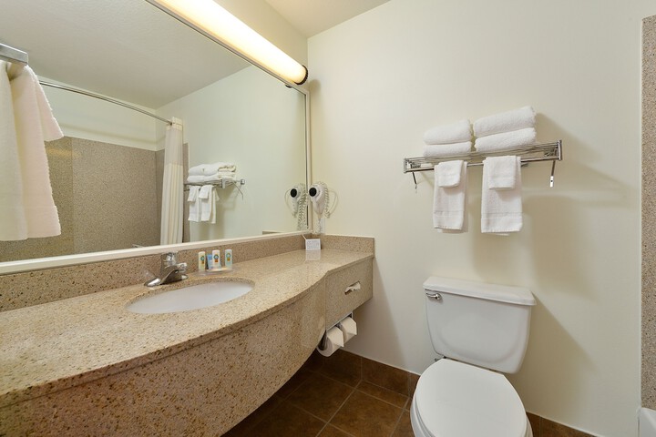 Room 15 of 32