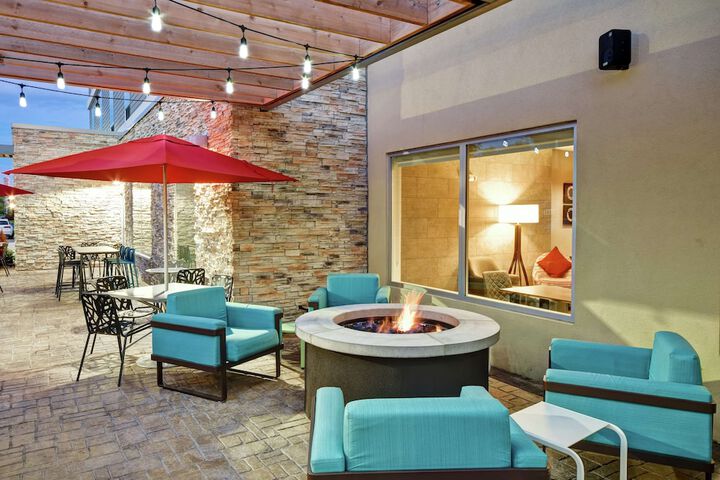 Terrace/Patio 38 of 45