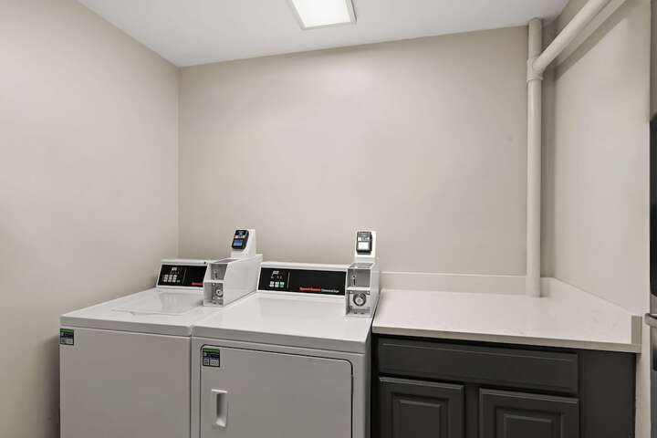 Room 13 of 39