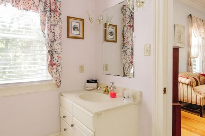 Room 30 of 73
