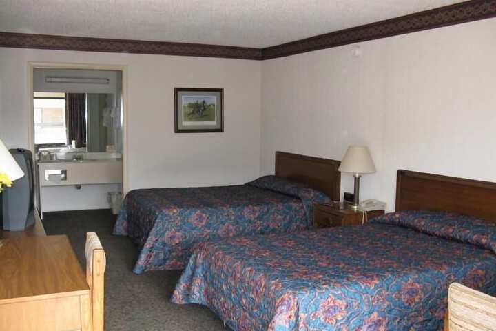 Walking Horse Lodge Lewisburg