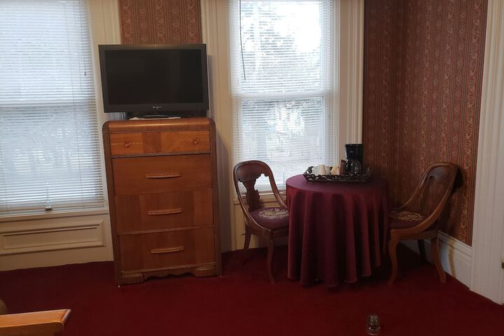 Room 35 of 35