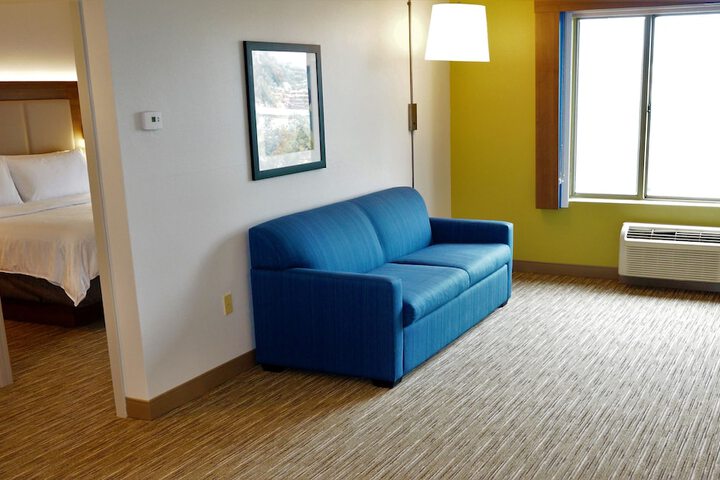 Room 48 of 84