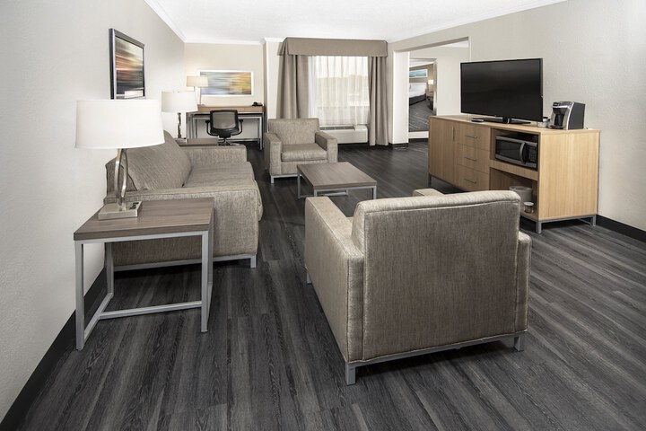 Holiday Inn Greenville by IHG
