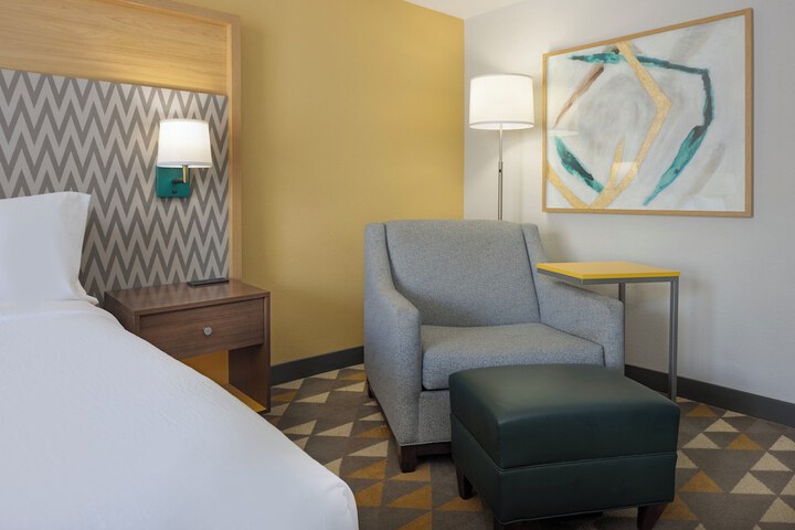 Room 40 of 149