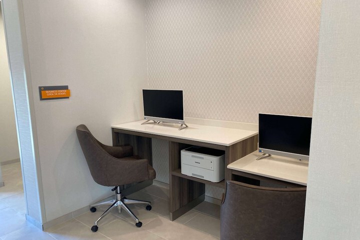 Business Center 62 of 62