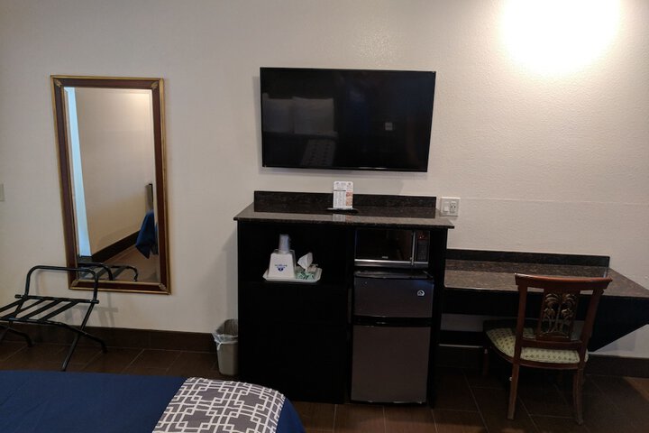 Room 41 of 60