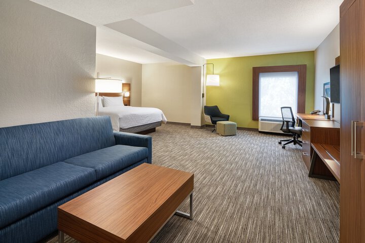 Holiday Inn Express Statesboro by IHG